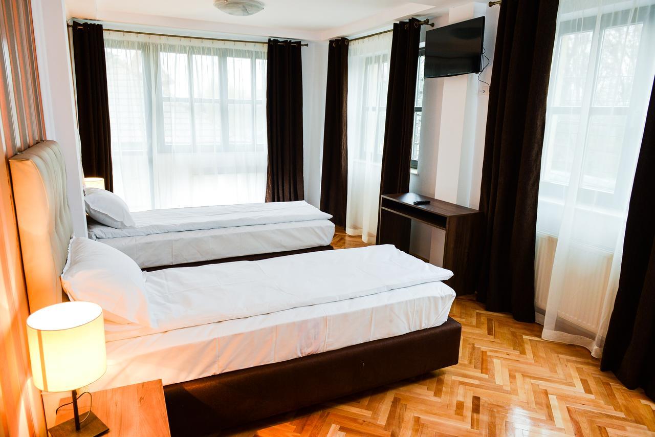 Hotel Park House Dej Zewnętrze zdjęcie