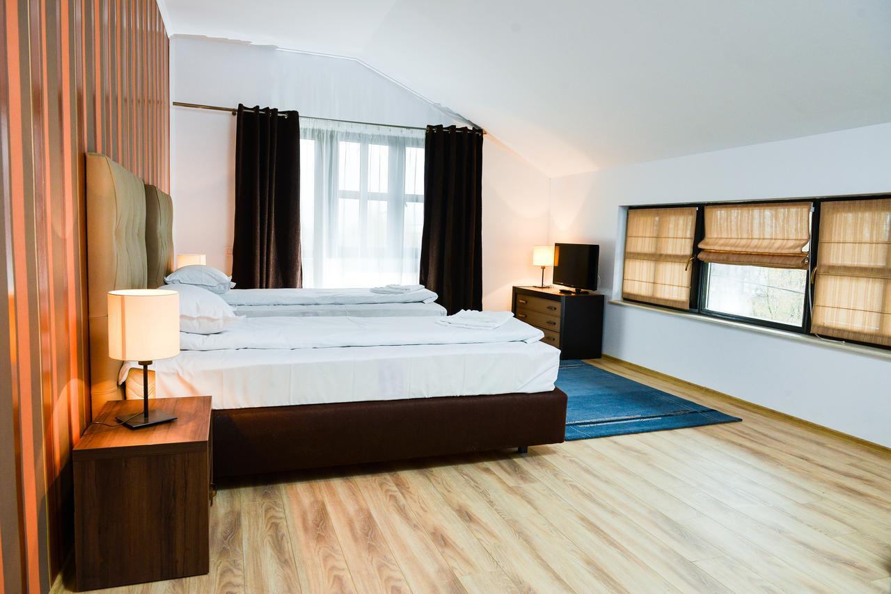 Hotel Park House Dej Zewnętrze zdjęcie
