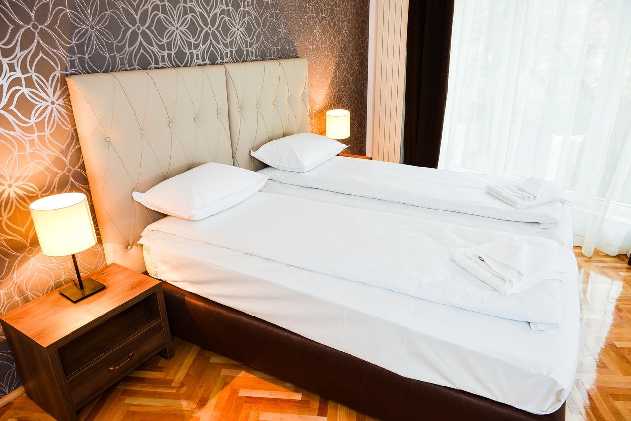Hotel Park House Dej Zewnętrze zdjęcie